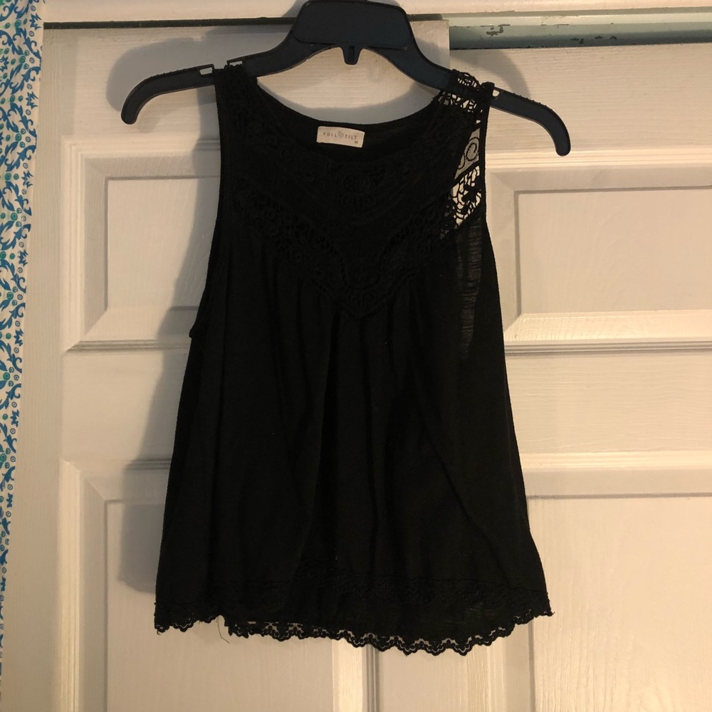 CUTE CROPPED TANK TOP